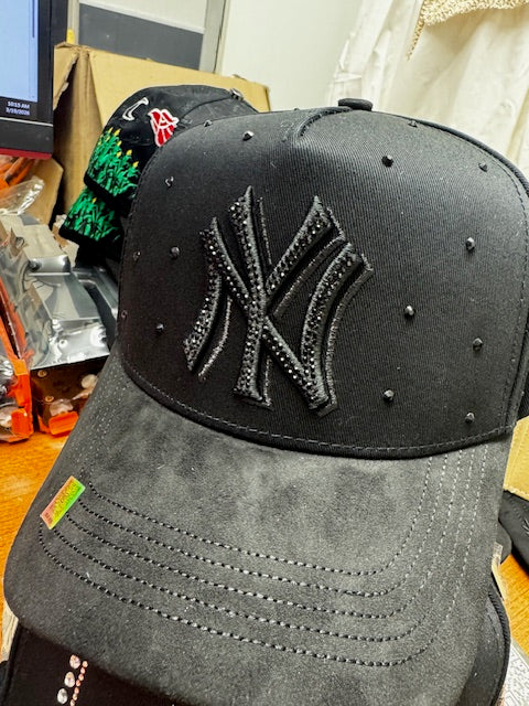 NEW YORK ALL BLACK HAT