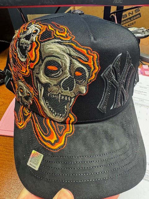 SKULL NEW YORK COLOR FLAMES  HAT